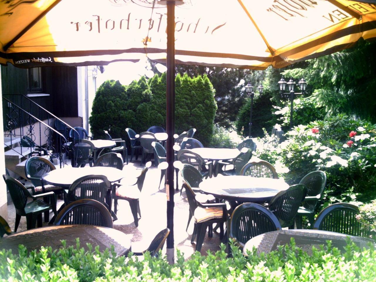 Pension Waldesruh Welschneudorf エクステリア 写真